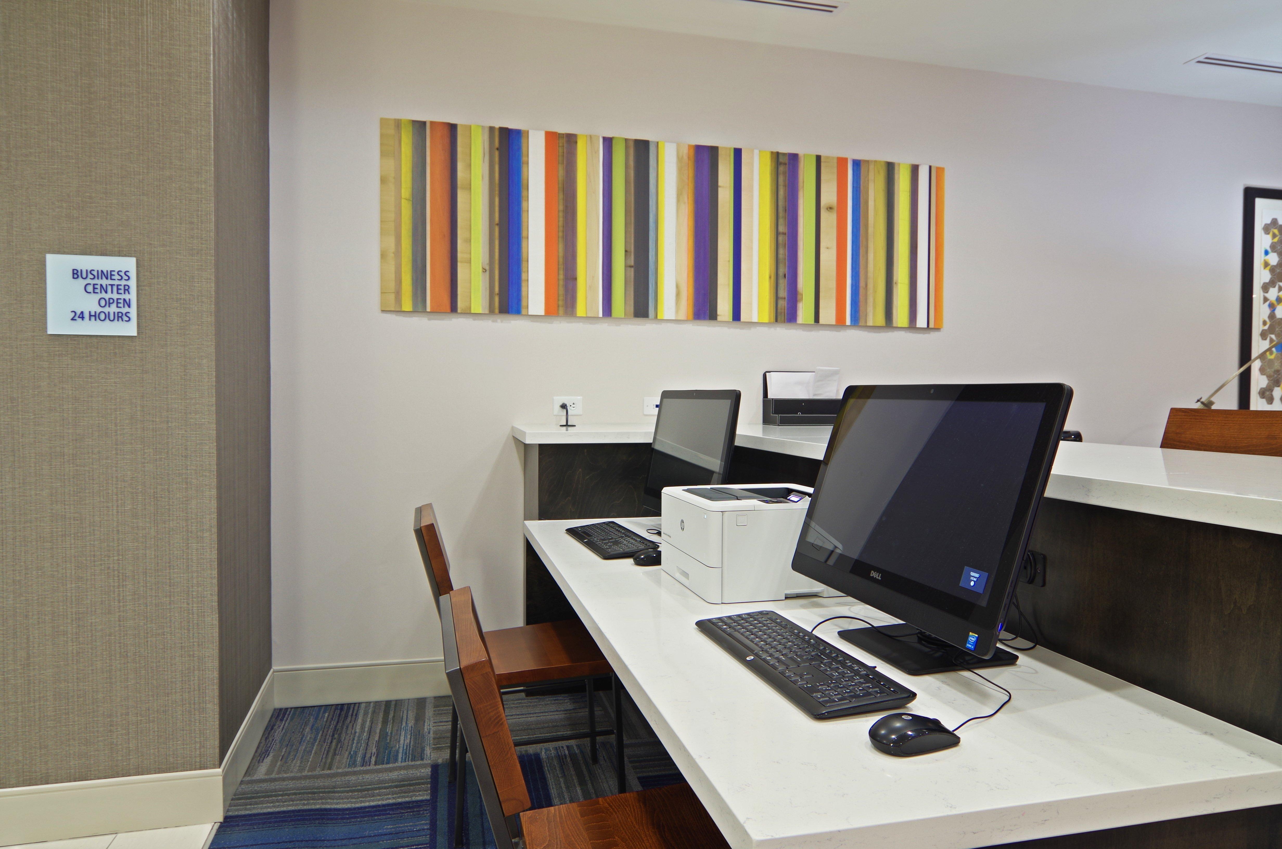 Holiday Inn Express & Suites - Phoenix North - Scottsdale By Ihg Exterior photo