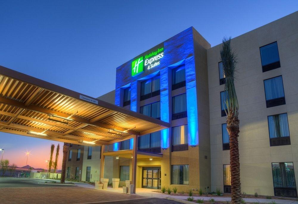 Holiday Inn Express & Suites - Phoenix North - Scottsdale By Ihg Exterior photo